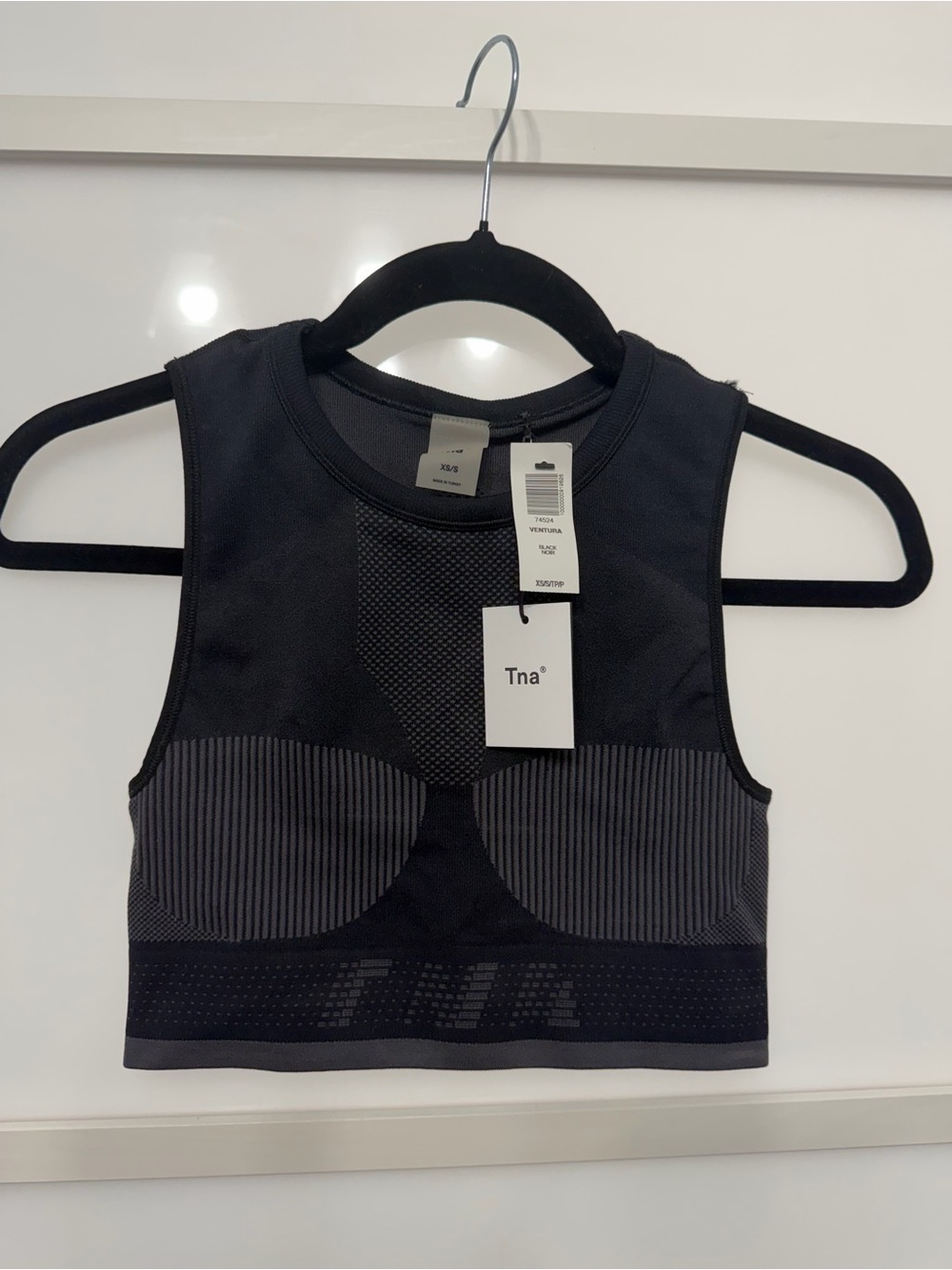 TNA Ventura Black Seamless Cropped Tank Top/Bra